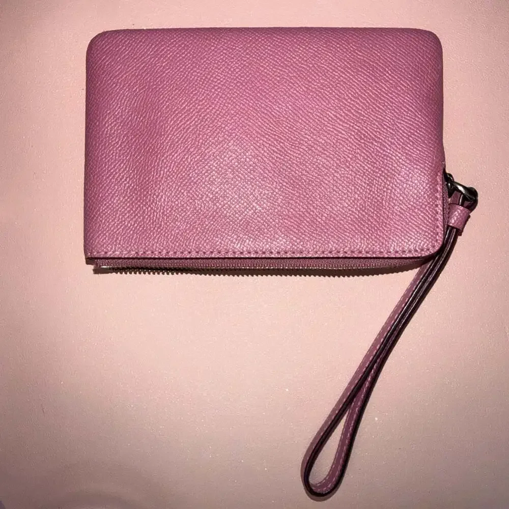COACH Mauve Pink Crossgrain Leather Wristlet Wallet